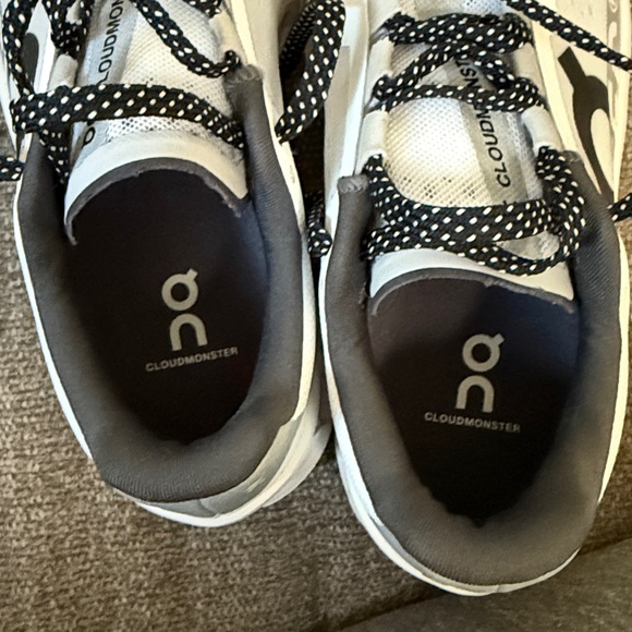 BNWOT On Clouds Cloudmonster Size 6 Women’s - Picture 5 of 6